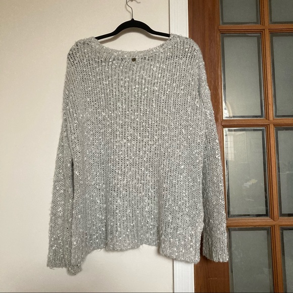 Cozy Oversized Knit Sweater - Picture 2 of 8